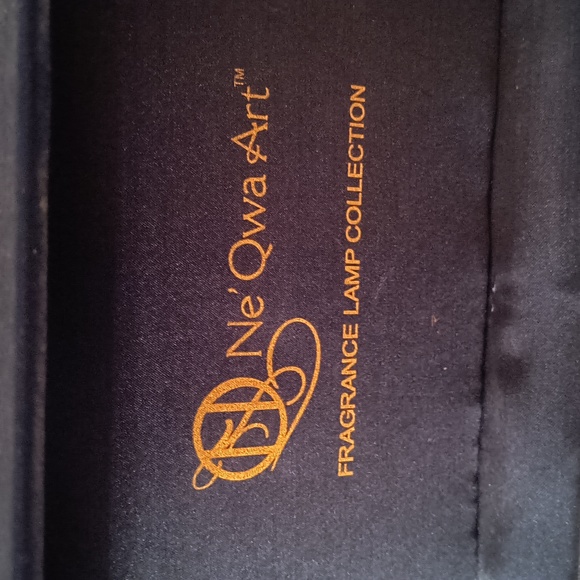 Ne 'Qwa Art Fragrance Oil Lamp by artist Tom Wood - Picture 7 of 7